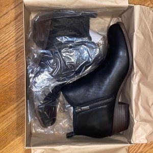 Black Lucky Brand booties